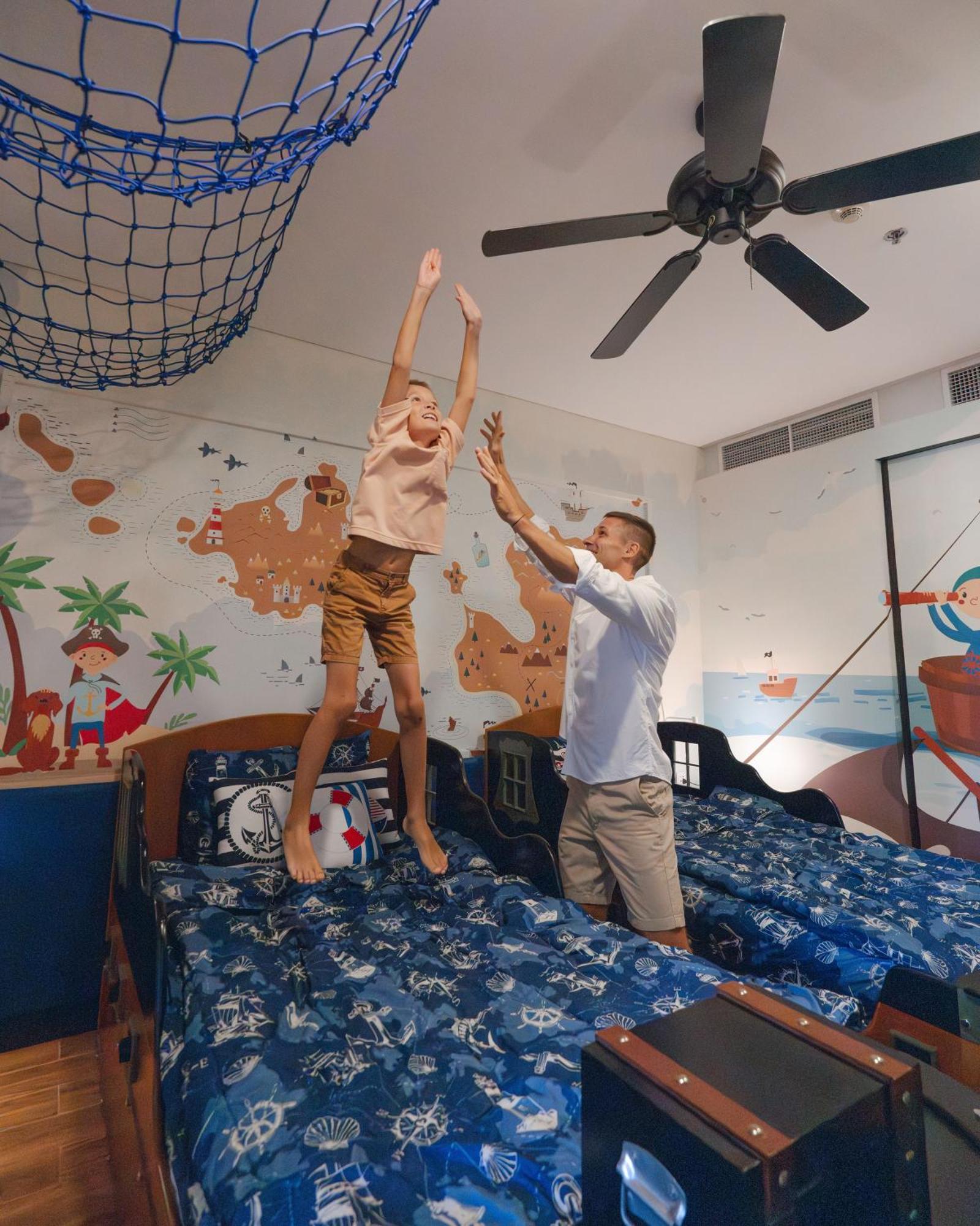 Avani Plus Mai Khao Phuket Suites Esterno foto